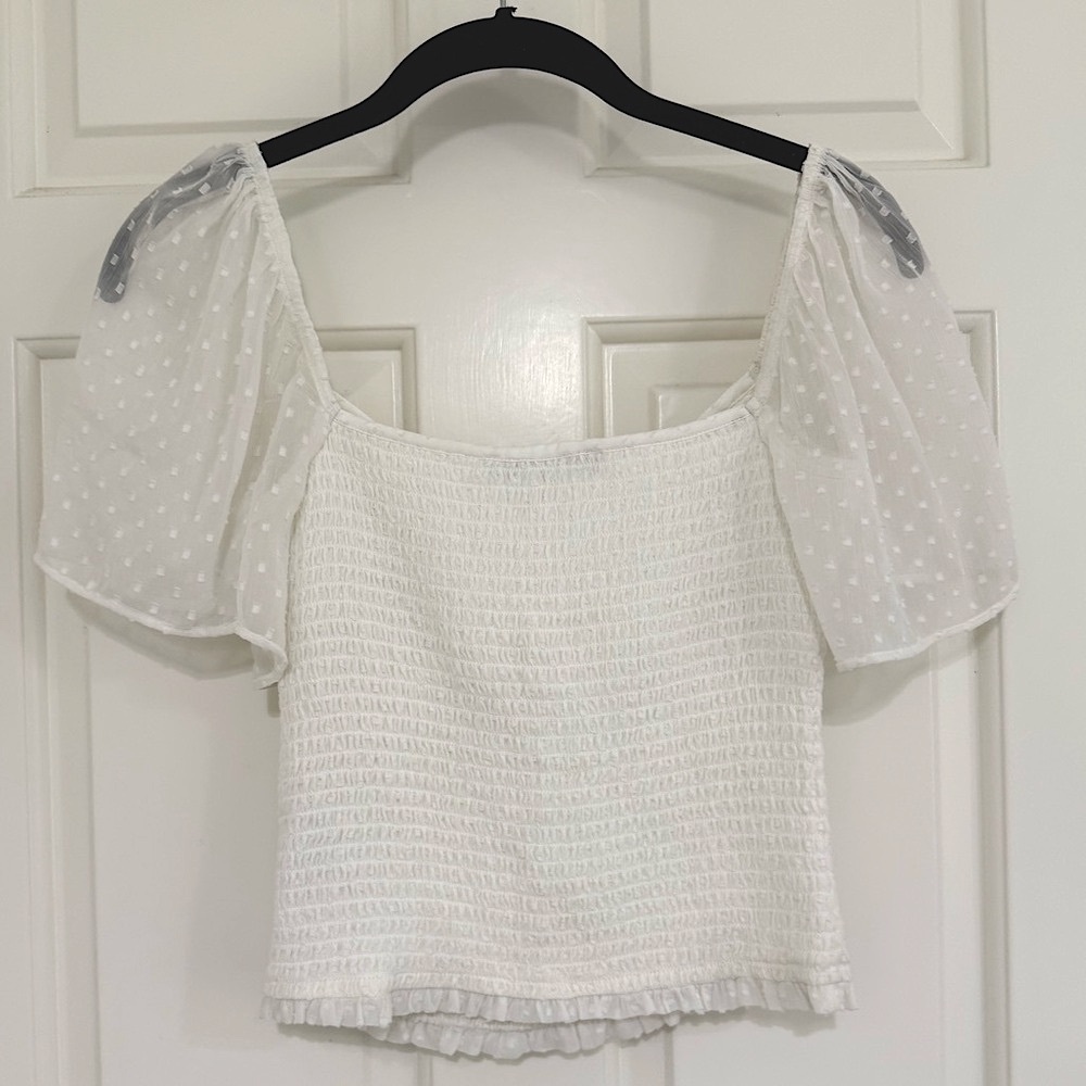 Abercrombie & fitch NWOT white smocked Swiss dot sleeve crop top - Picture 6 of 9